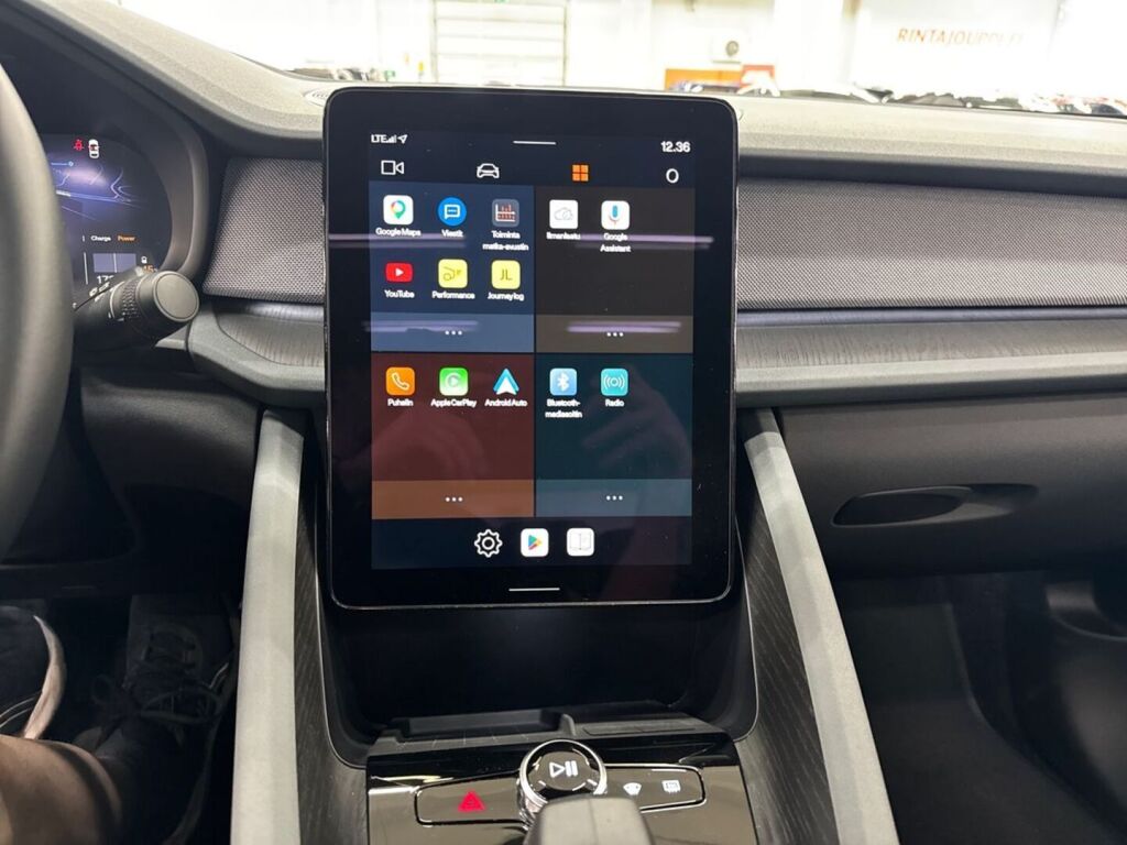 Polestar 2 2023 