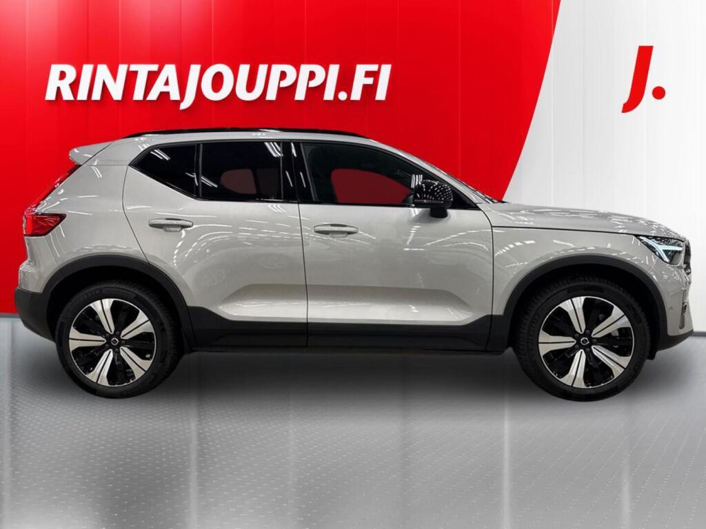 Volvo XC40 2023 