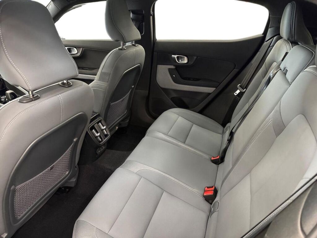 Polestar 2 2023 