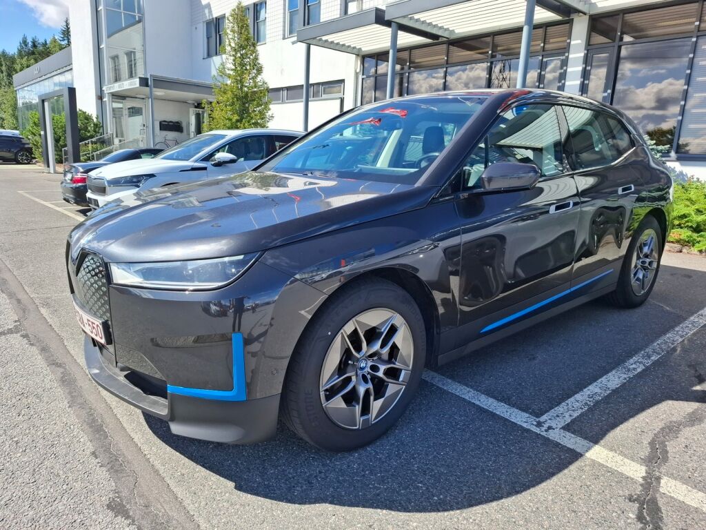 BMW iX 2022 