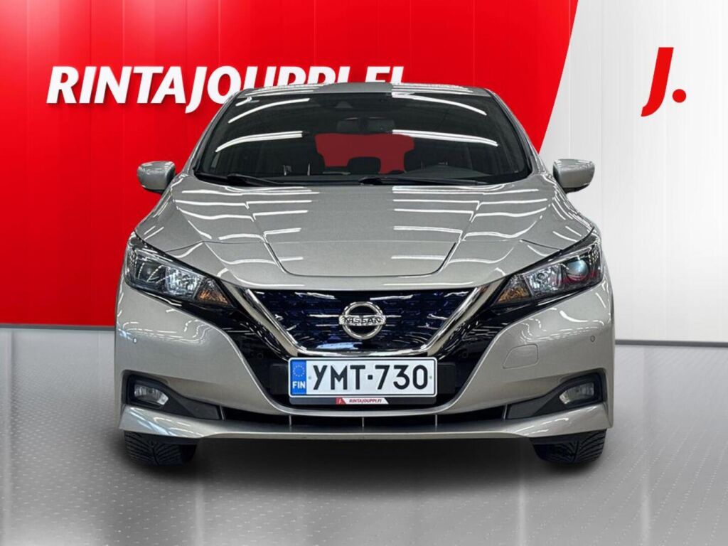 Nissan LEAF 2021 
