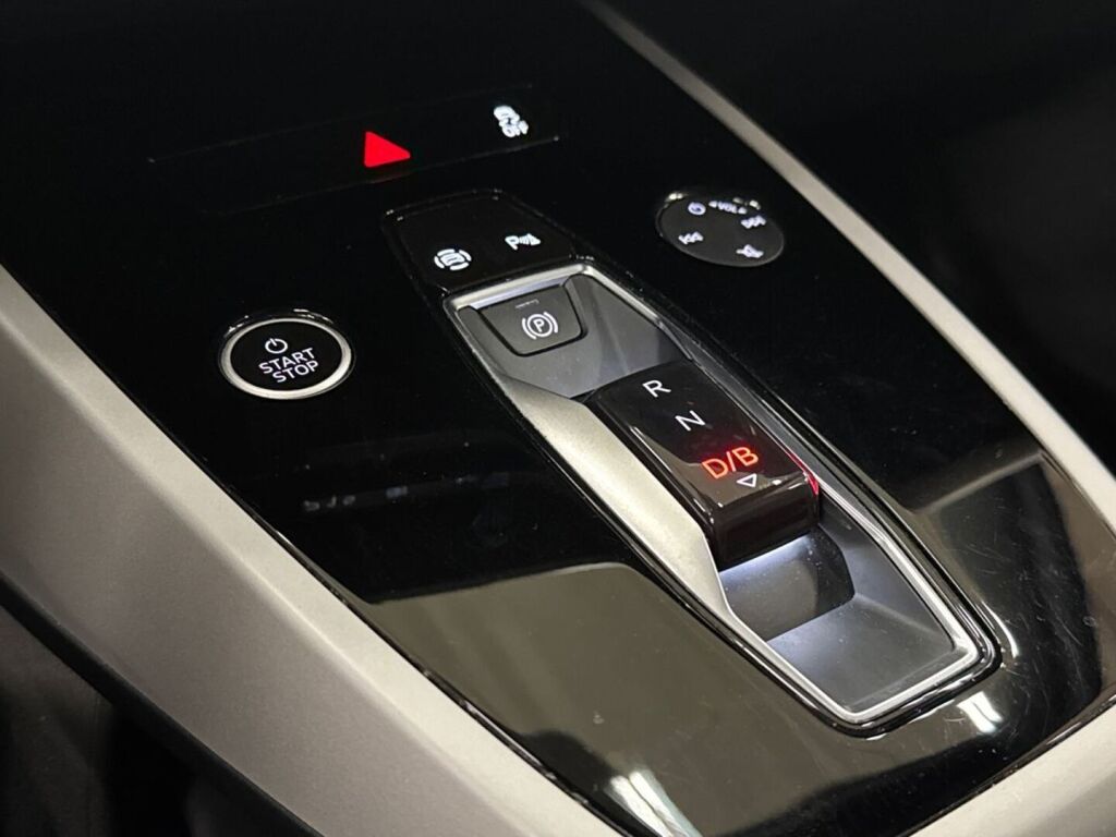 Audi Q4 e-tron 2023 