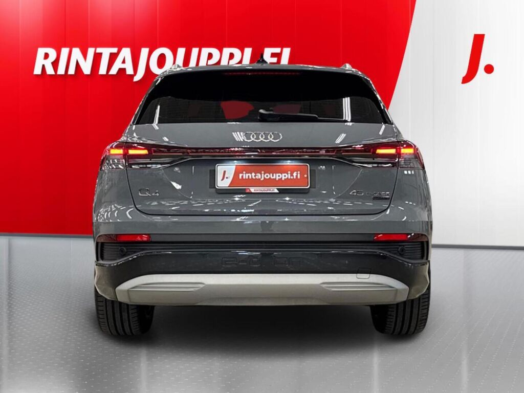 Audi Q4 e-tron 2023 
