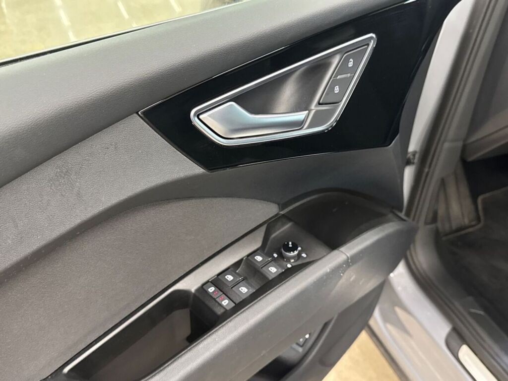 Audi Q4 e-tron 2023 