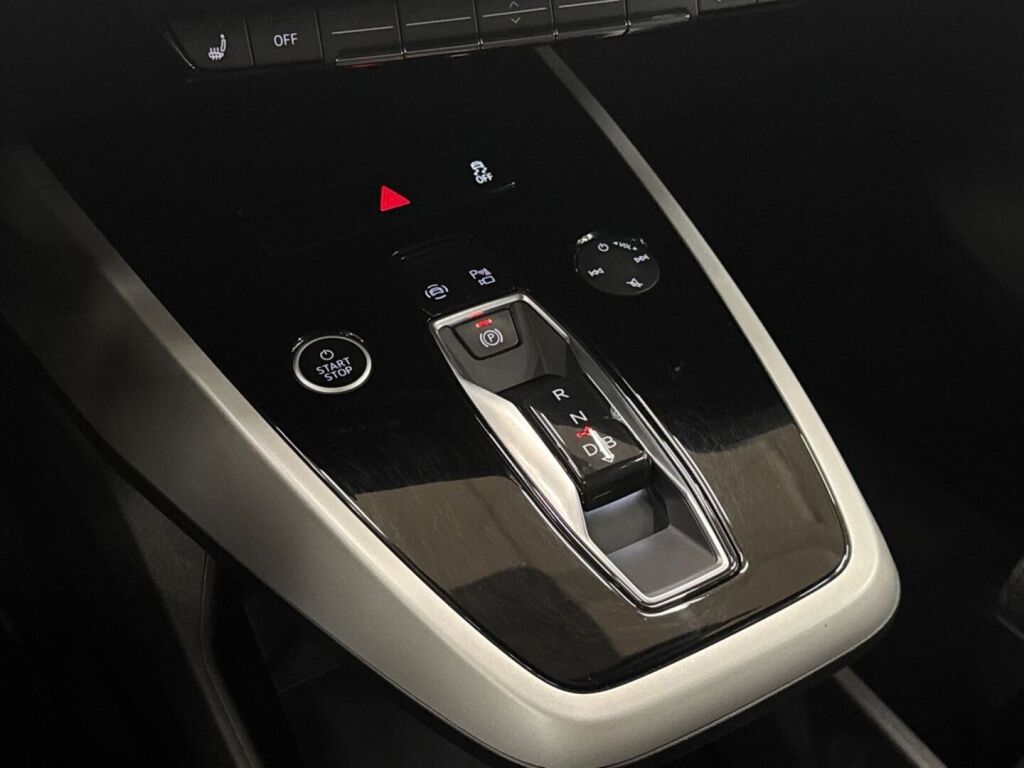 Audi Q4 e-tron 2023 