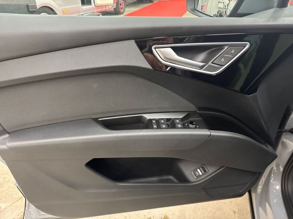 Audi Q4 e-tron 2023 