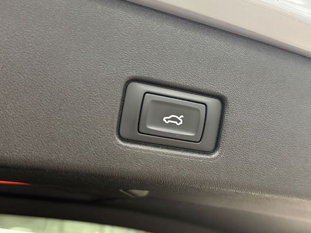 Audi Q4 e-tron 2023 