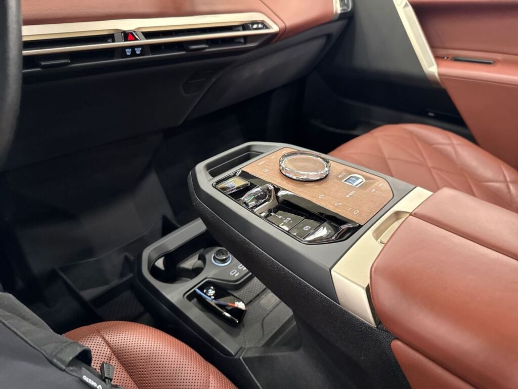 BMW IX M60 2023 Harmaa
