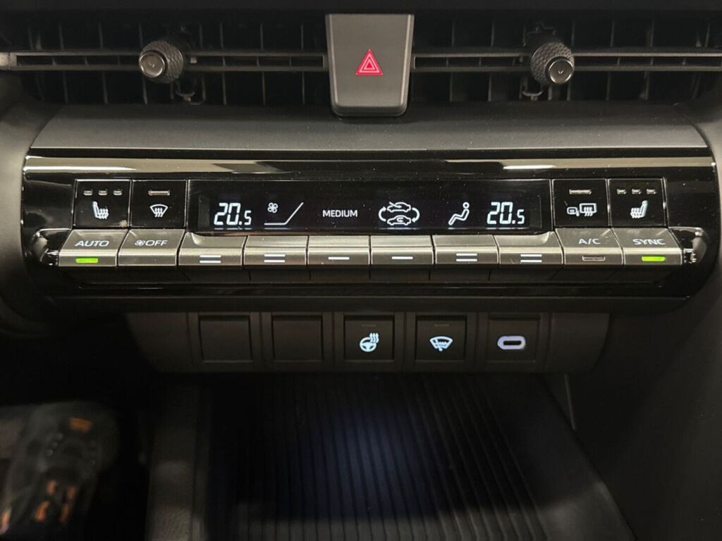 Toyota C-HR 2025 met.hopea