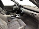 Audi e-tron 2021 Musta