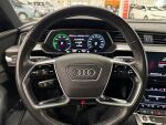 Audi e-tron 2021 Musta