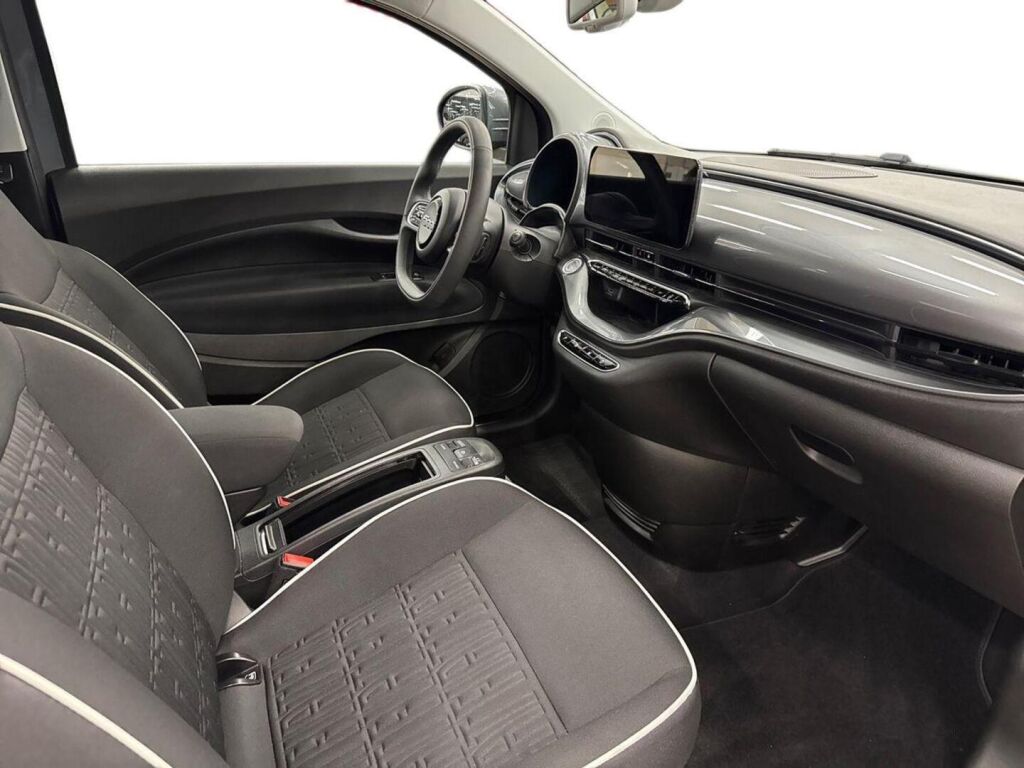 Fiat 500e 2023 