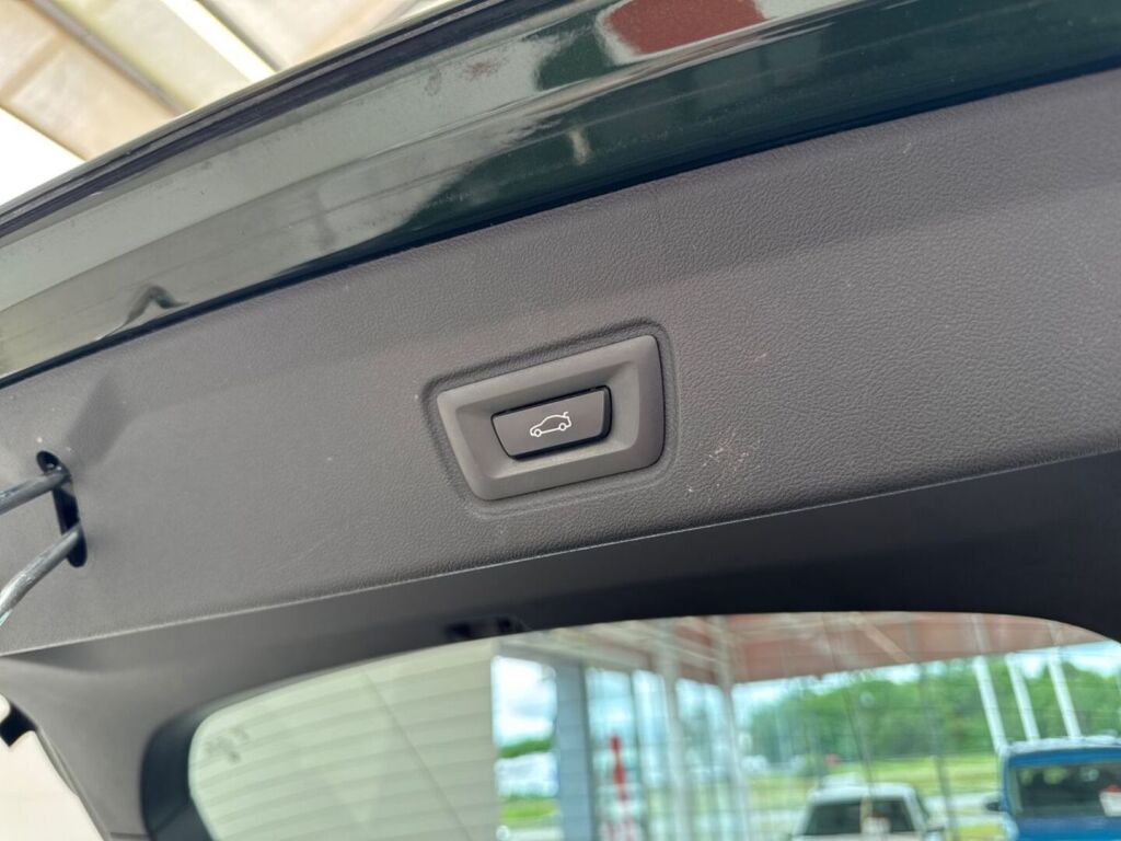 BMW i4 M50 2024 Metalli vihreä(Sanremo Green)