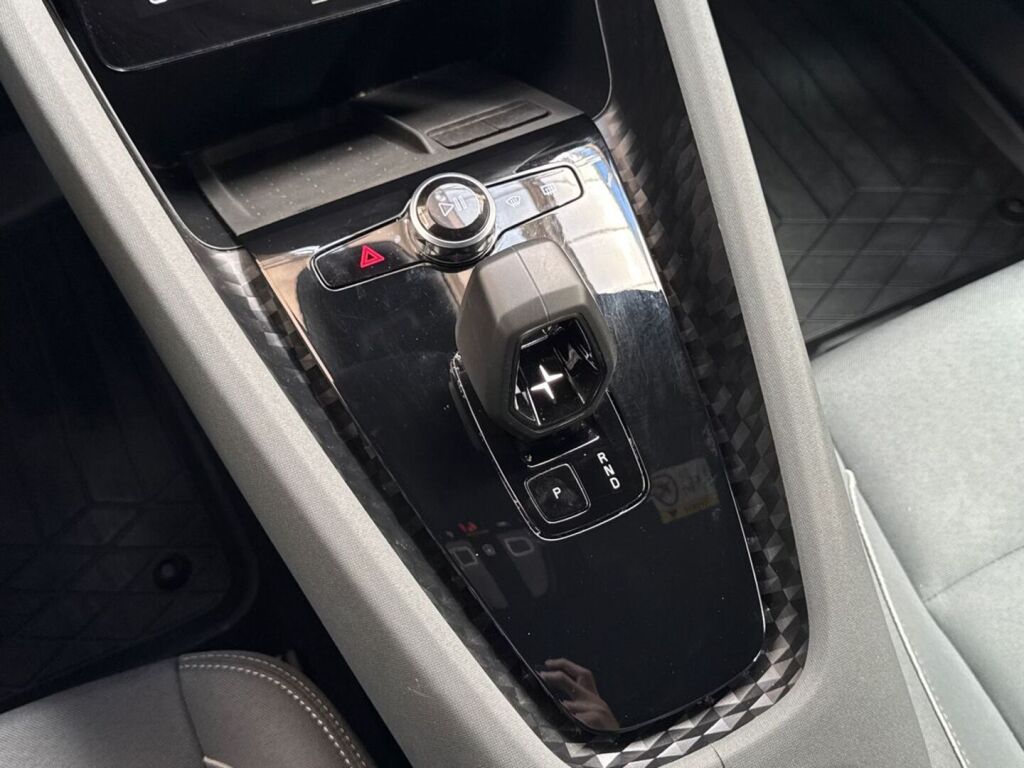 Polestar 2 2023 Metalli harmaa