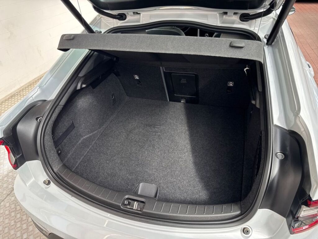 Polestar 2 2023 Metalli harmaa