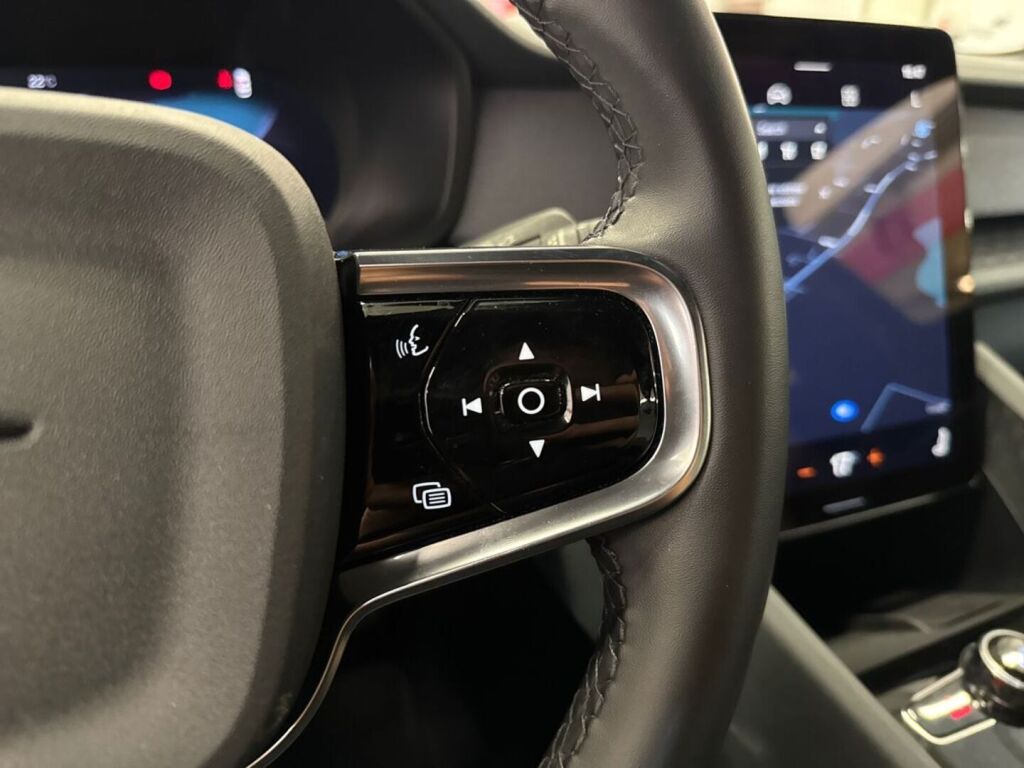 Polestar 2 2022 Musta