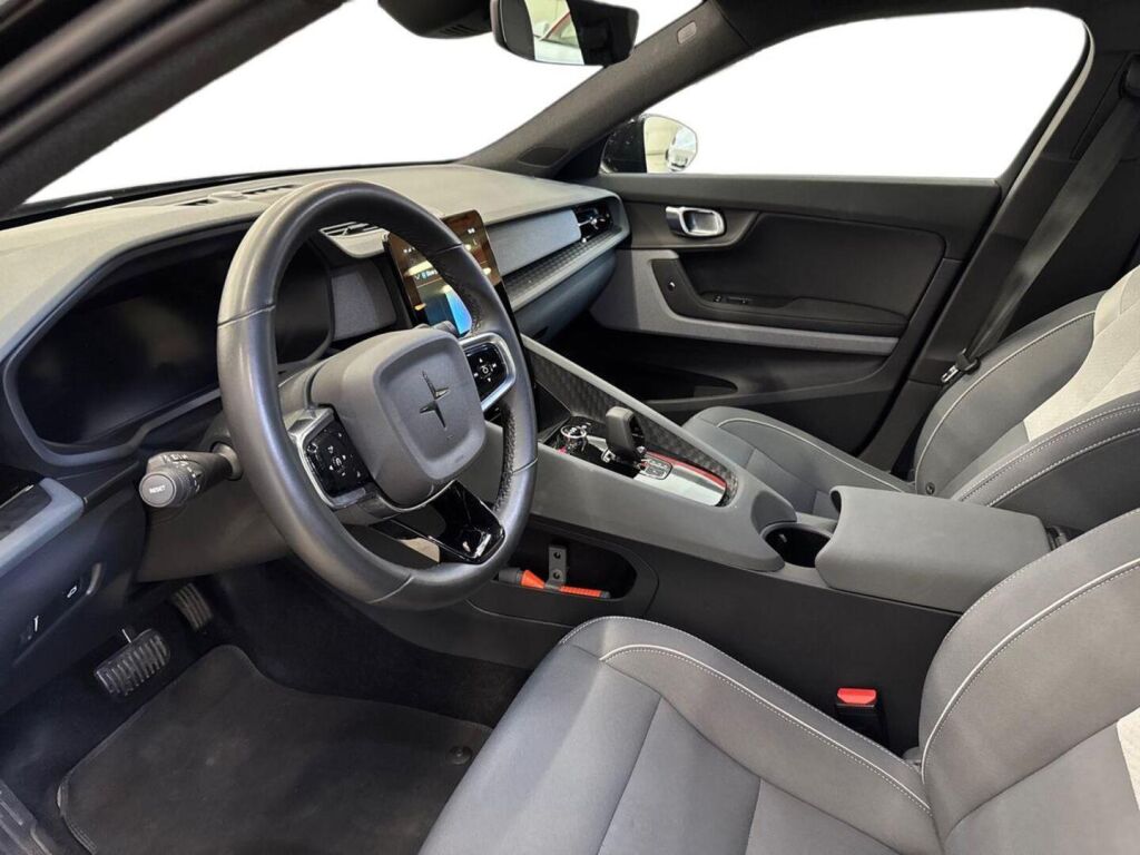 Polestar 2 2022 Musta