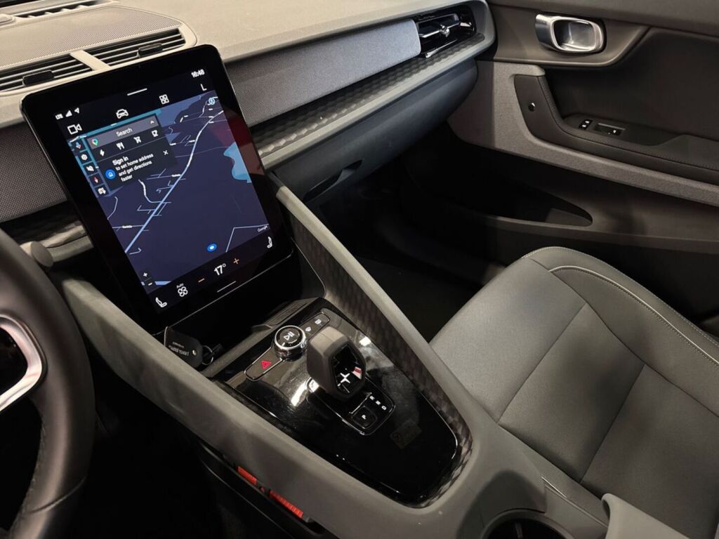 Polestar 2 2022 Musta