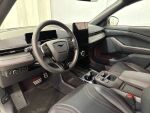Ford Mustang Mach-E 2026 Valkoinen