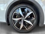 Volkswagen ID.4 2023 Valkoinen (Glacier White Metallic)