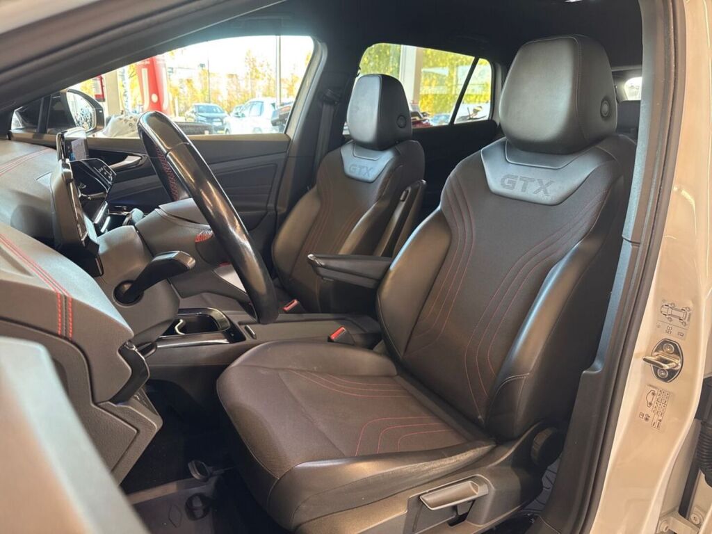 Volkswagen ID.4 2023 Valkoinen (Glacier White Metallic)
