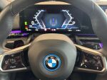 BMW i5 2025 Sininen (PHYTONICBLAU)