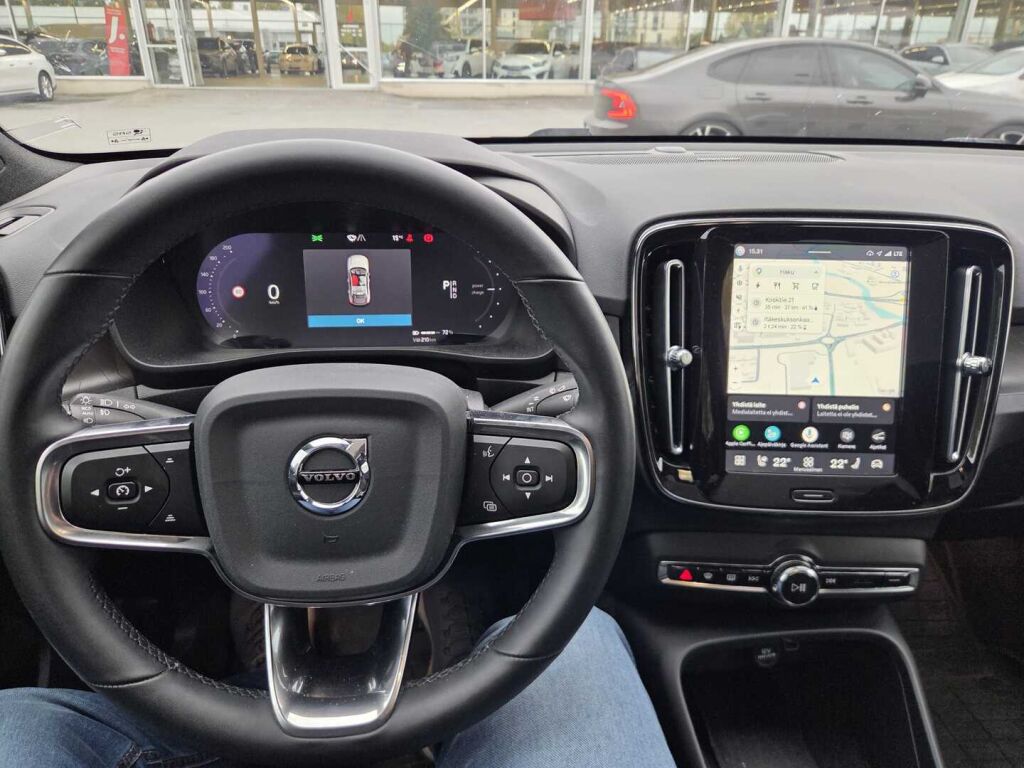 Volvo C40 2022 Hopea (Silver Dawn)