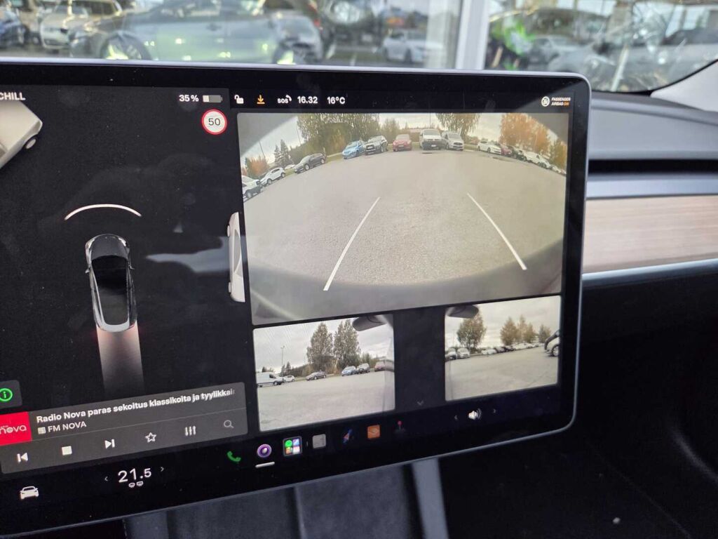 Tesla Model 3 2022 Harmaa (Midnight Silver)