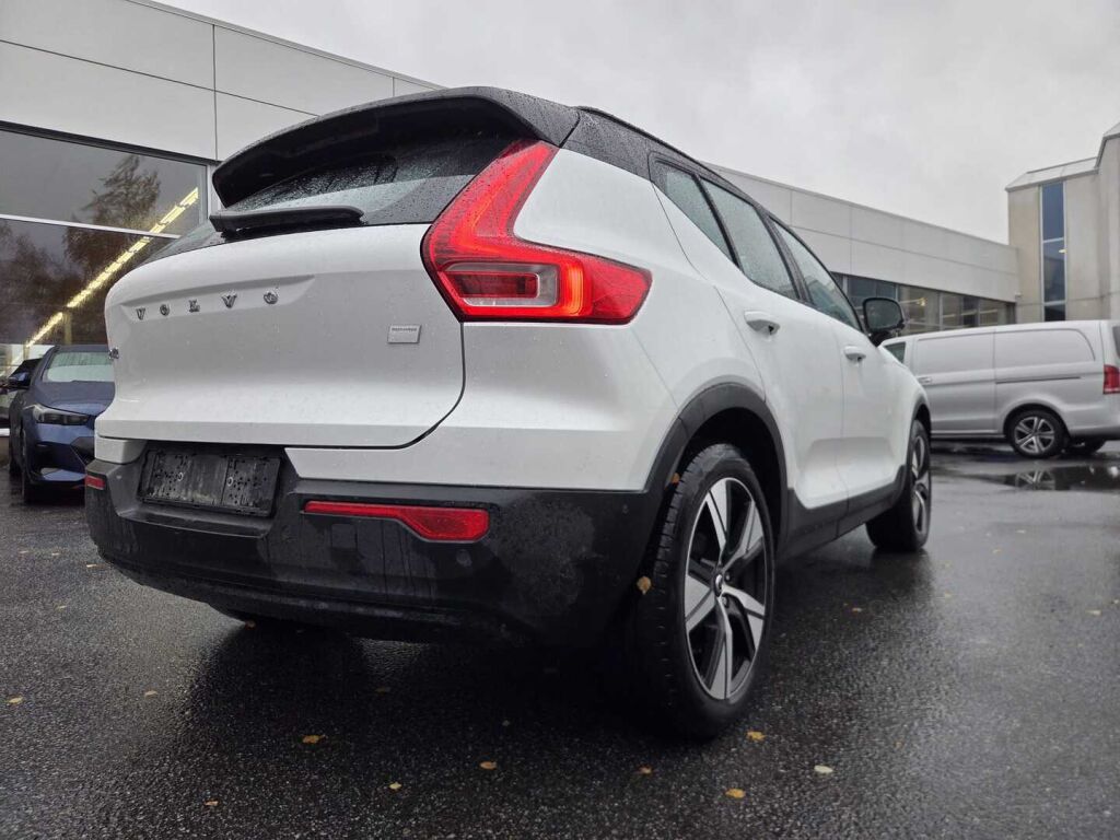 Volvo XC40 2022 Valkoinen