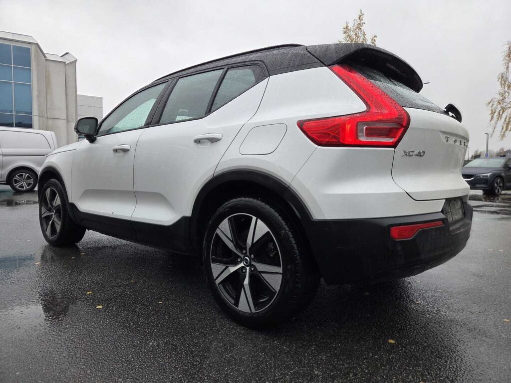 Volvo XC40 2022 Valkoinen