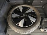 Volvo EX40 2025 Harmaa (Artense Grey)