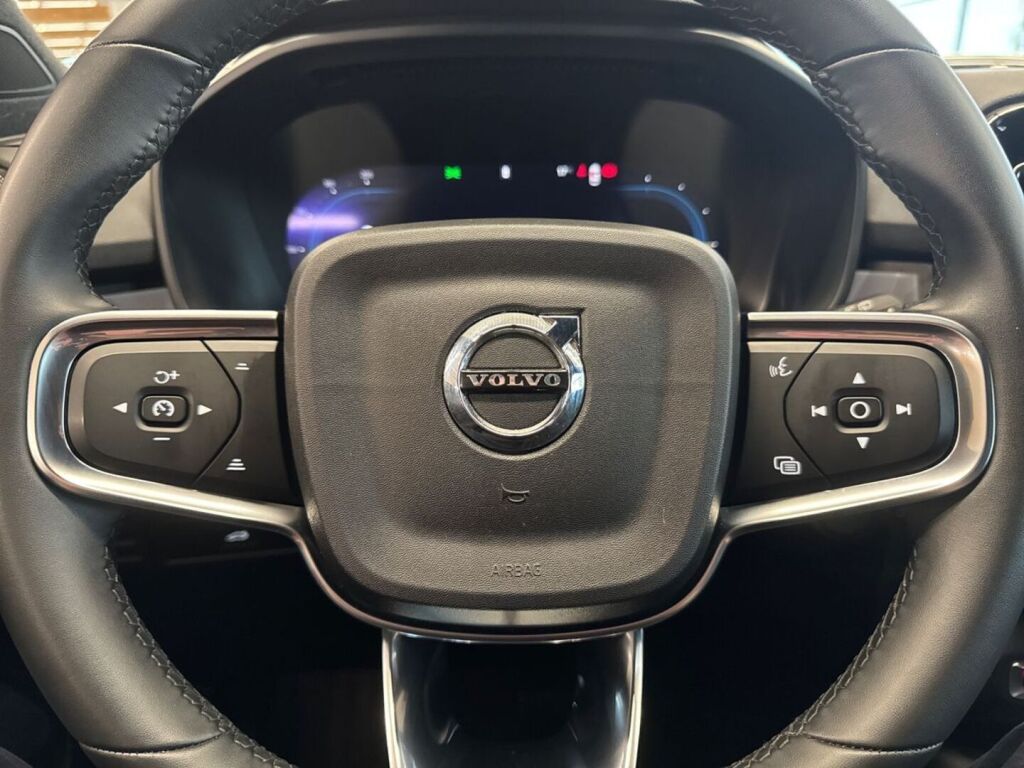 Volvo EX40 2025 Harmaa (Artense Grey)