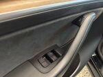 Tesla Model Y 2021 Musta