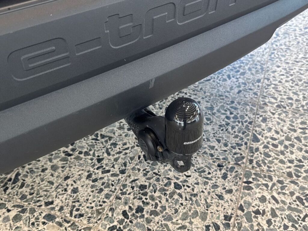 Audi Q4 e-tron 2023 Harmaa (Typhoon Grey Metallic)