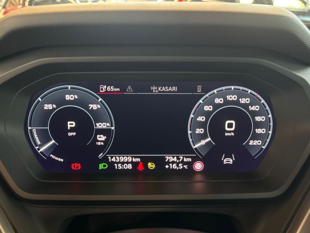 Audi Q4 e-tron 2023 Harmaa (Typhoon Grey Metallic)