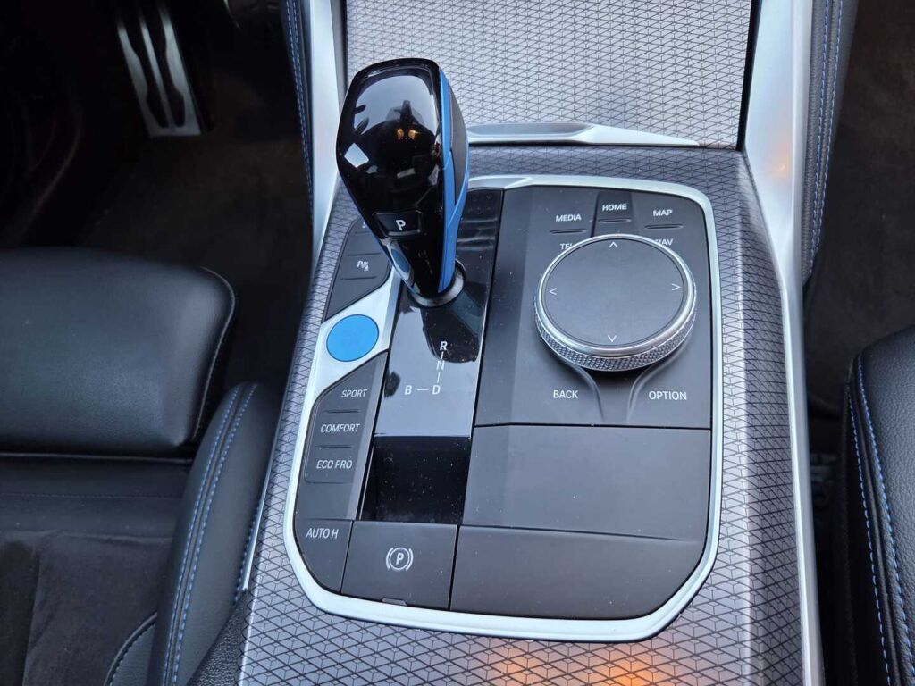 BMW I4 M50 2022 Valkoinen (Alpine White 3)
