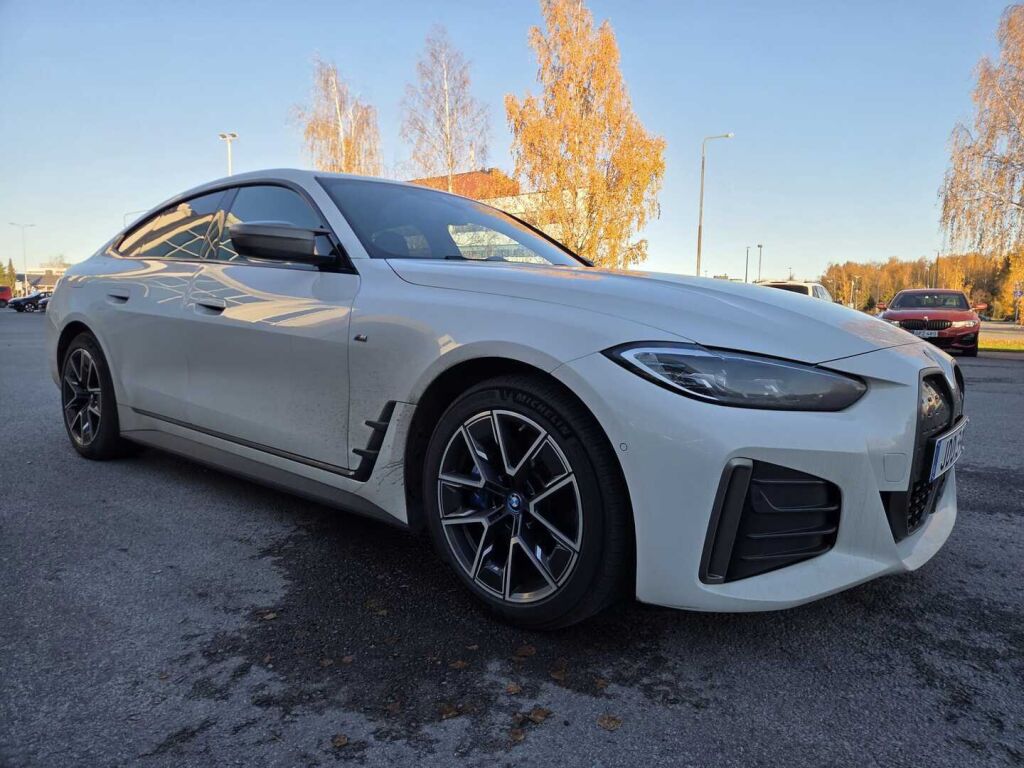 BMW I4 M50 2022 Valkoinen (Alpine White 3)