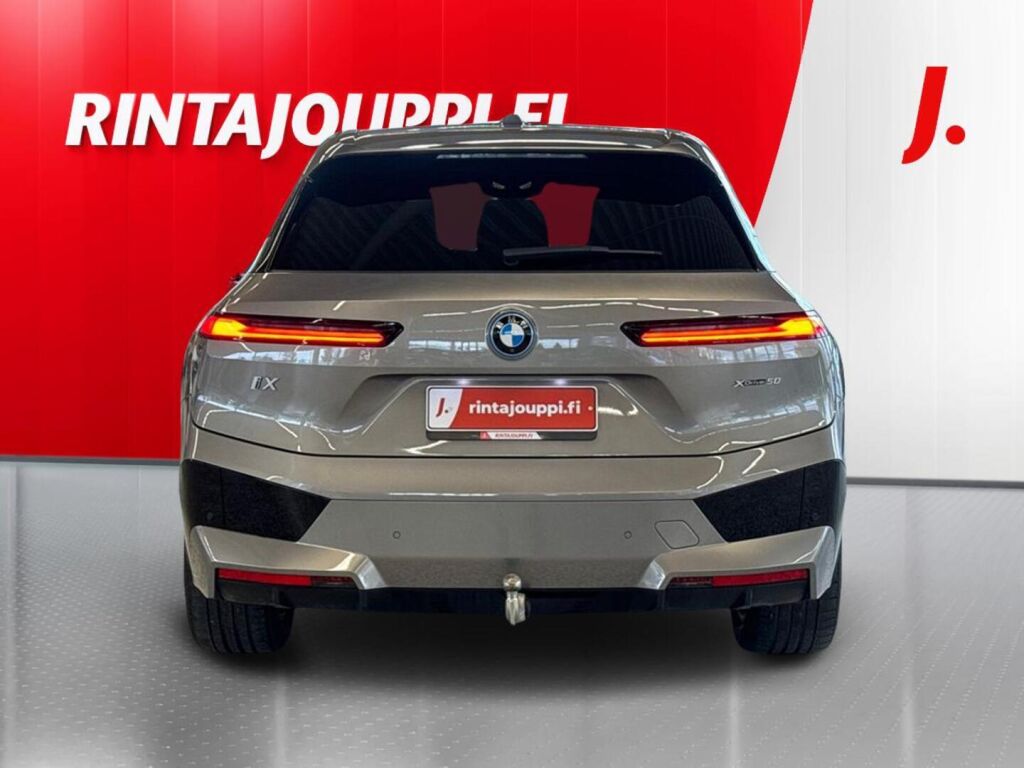 BMW iX 2023 Harmaa (Oxide Grey II Metallic)