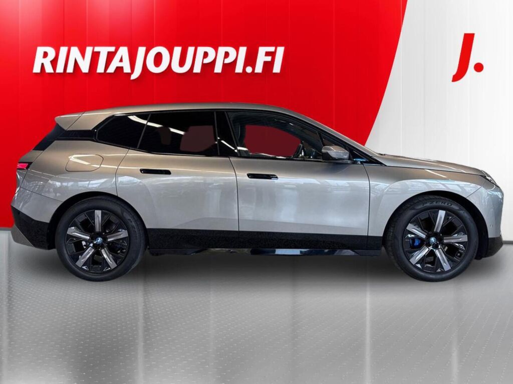 BMW iX 2023 Harmaa (Oxide Grey II Metallic)