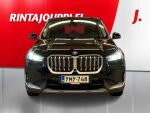 BMW iX1 2023 Musta