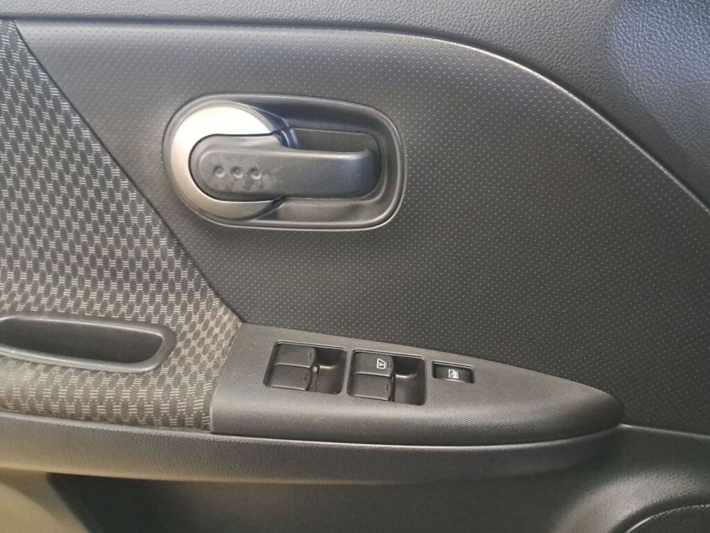 Nissan Note 2008 Hopea