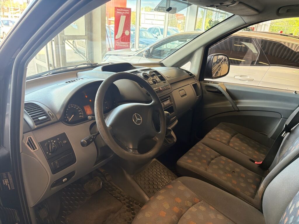 Mercedes-Benz Vito 2008 Musta