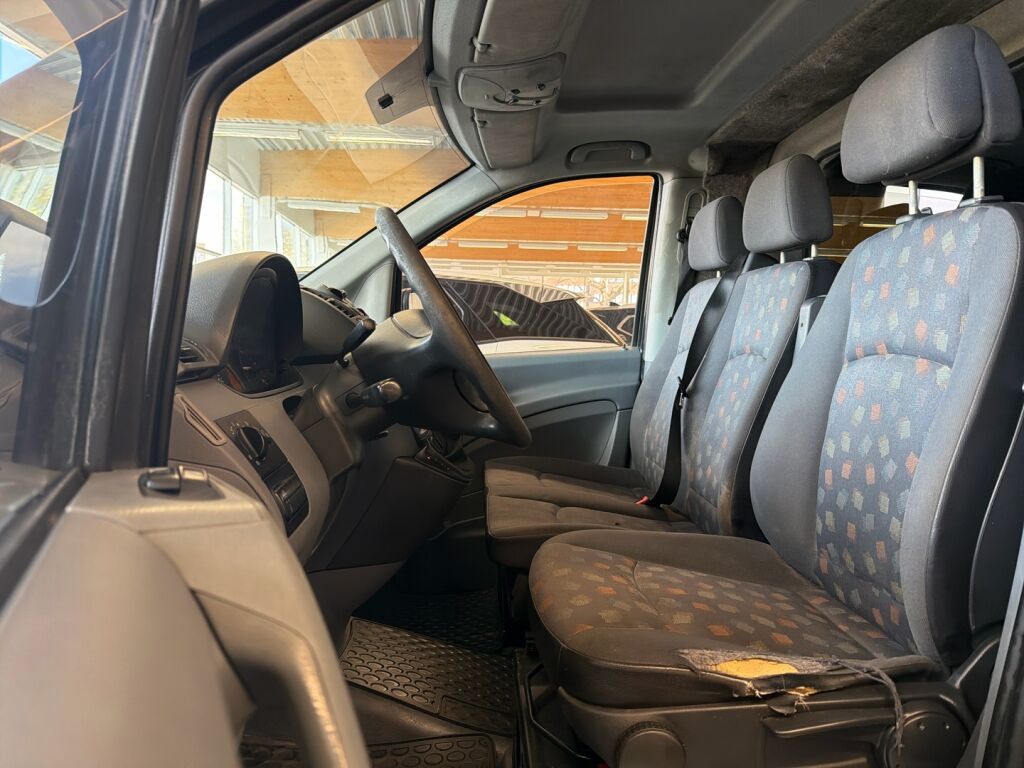 Mercedes-Benz Vito 2008 Musta