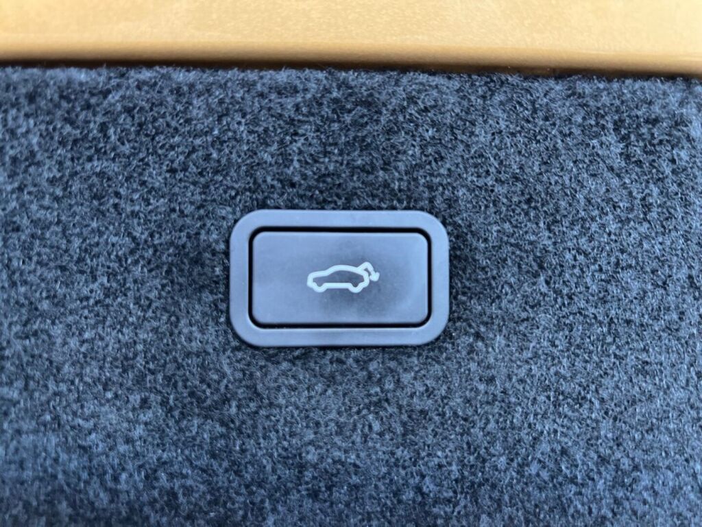 Polestar 4 2025 