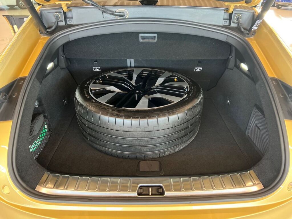 Polestar 4 2025 
