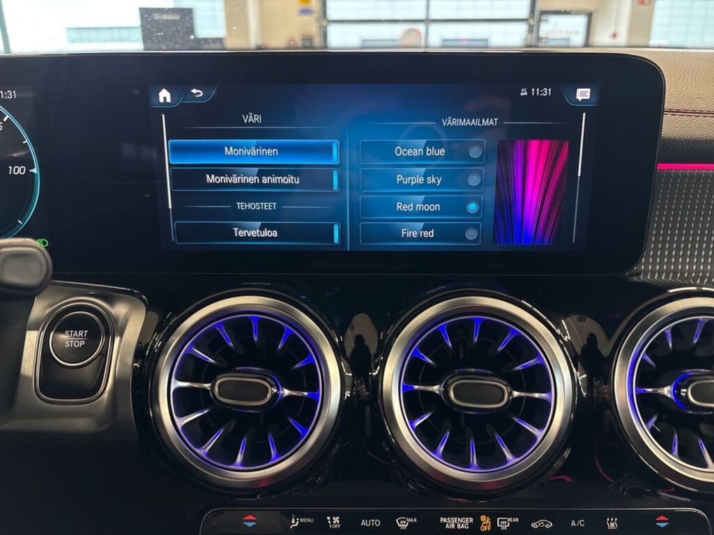 Mercedes-Benz EQB 2023 Musta