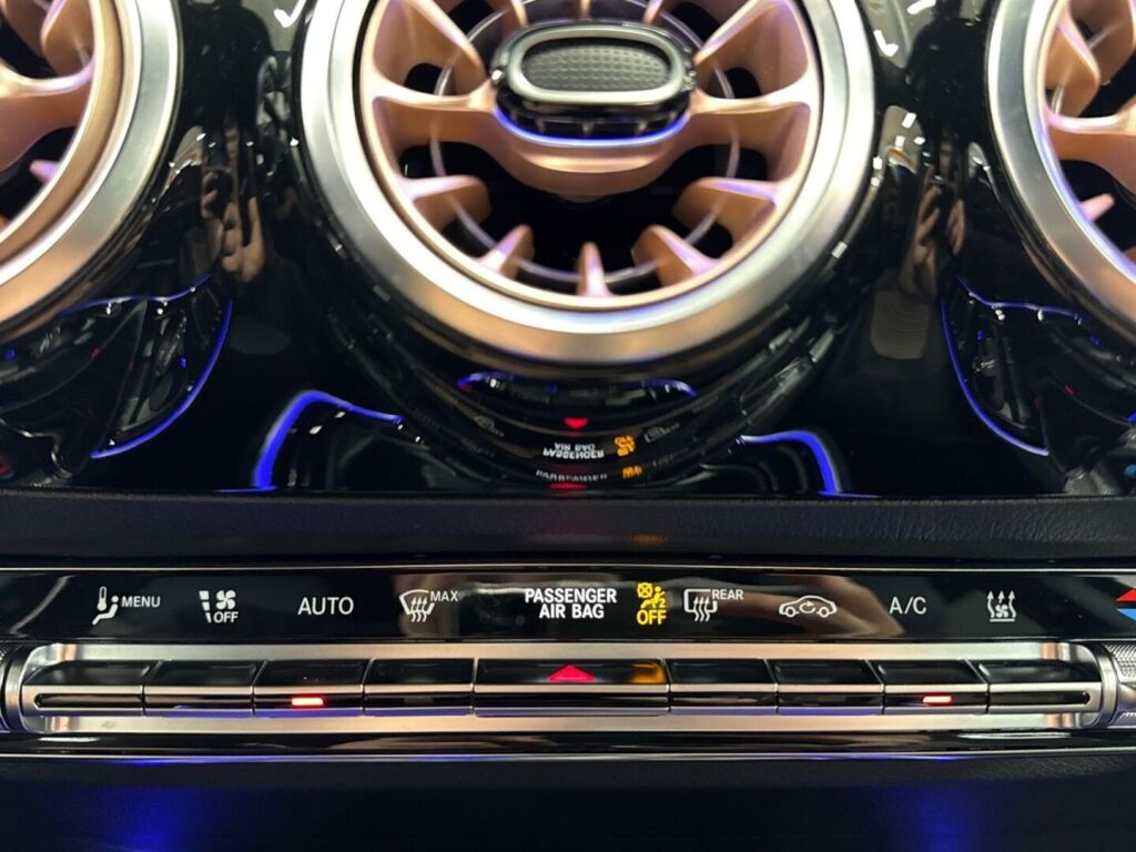 Mercedes-Benz EQA 2023 