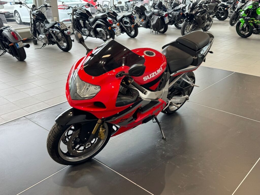 Suzuki GSX-R 2002 Valkoinen