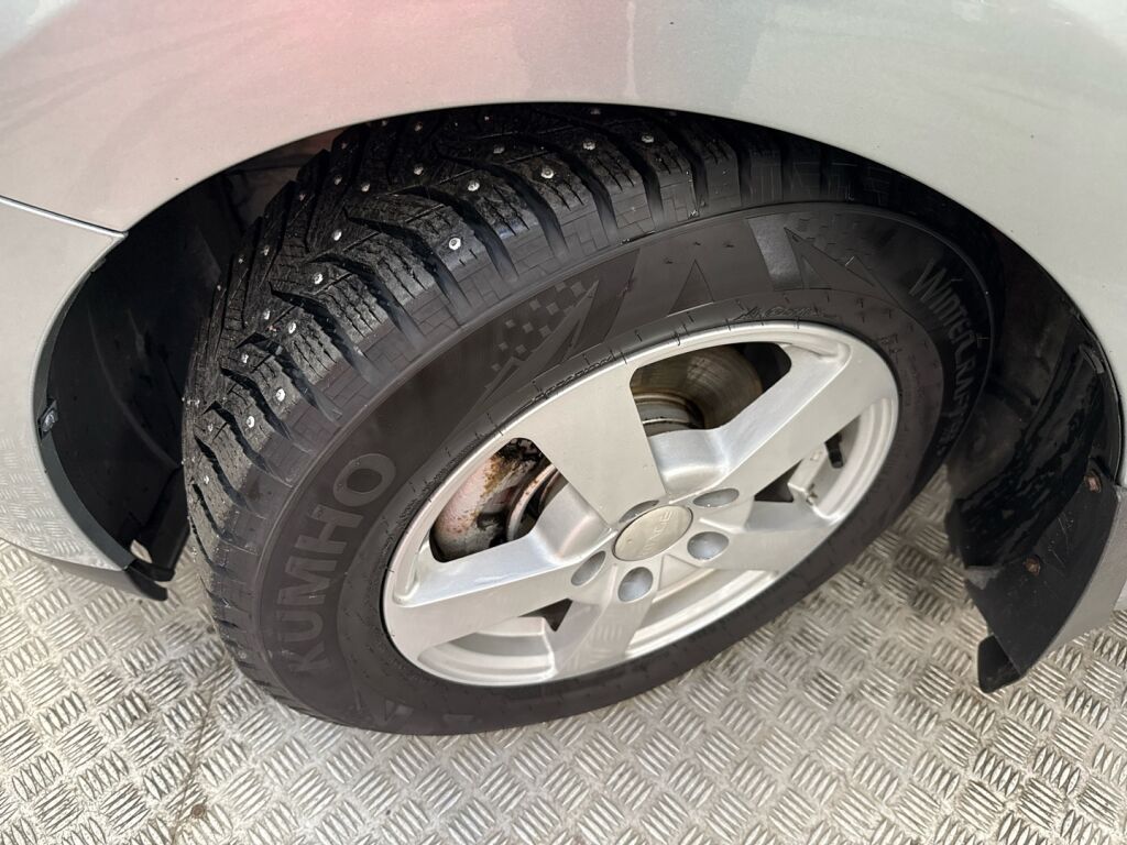 Toyota Auris 2009 Hopea