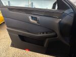 Mercedes-Benz E 2009 Musta